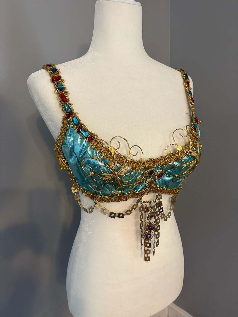 Vintage Hand-Embellished Turquoise Showgirl / Belly Dance Costume Bra – Jeweled
